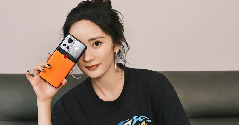 Trên tay Realme GT Neo3 Naruto Edition