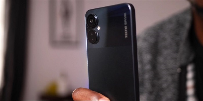 Tecno Spark 9 Pro có 3 camera sau