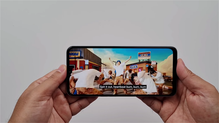 Dung lượng pin lớn cho thời gian sử dụng cả ngày dài