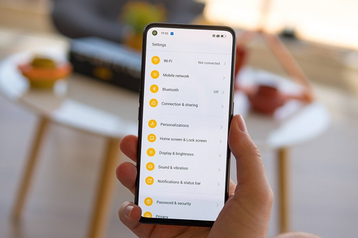 Realme GT Neo 3T đi kèm pin 5.000 mAh hỗ trợ sạc nhanh 80W