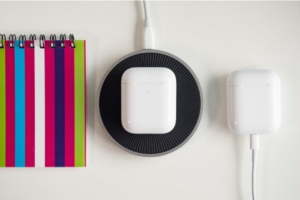 Airpods có sạc không dây không