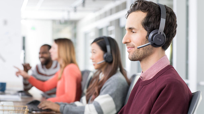 Không bỏ lỡ câu chuyện với đồng nghiệp