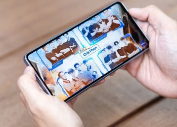 Ứng dụng bài giảng Awesome của “thầy” Cris Phan: Sáng tạo nội dung đẹp miễn chê với camera chống rung OIS trên Galaxy A53 5G