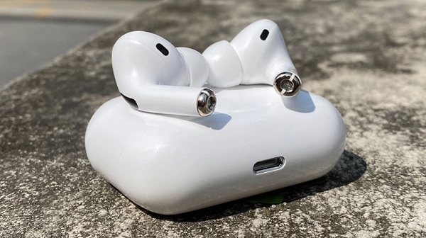Chi phí thay mới tai nghe AirPods Pro hoặc hộp sạc