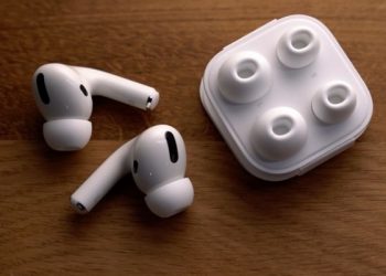 Núm tai nghe Airpods Pro có thay được không? Mua ở đâu?