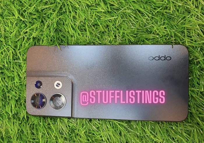 Mặt sau của OPPO Reno8 phiên bản mới