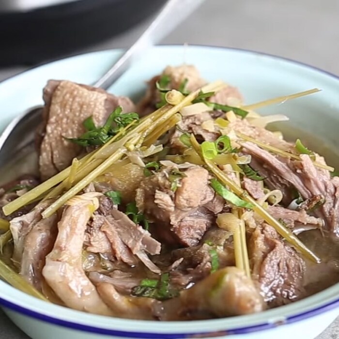 Món vịt om sấu thơm ngon