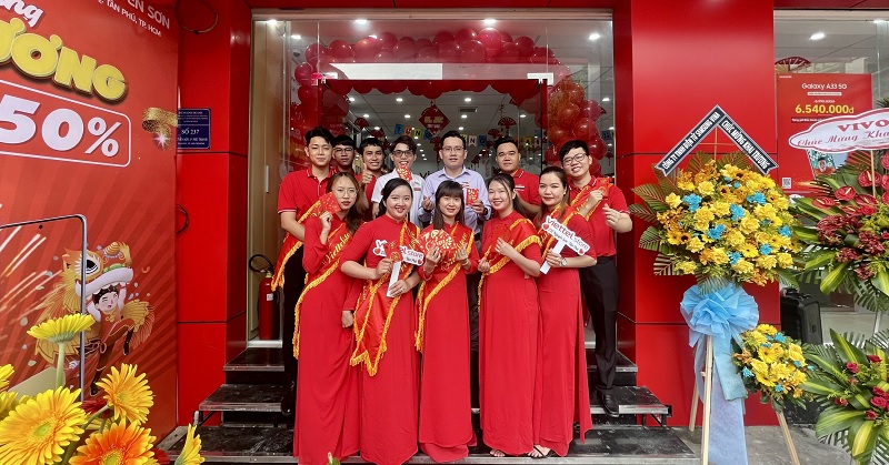 Săn sale tưng bừng mừng khai trương siêu thị Viettel Store tại Tiền Giang, tặng voucher mua sắm giá trị tới 750.000đ