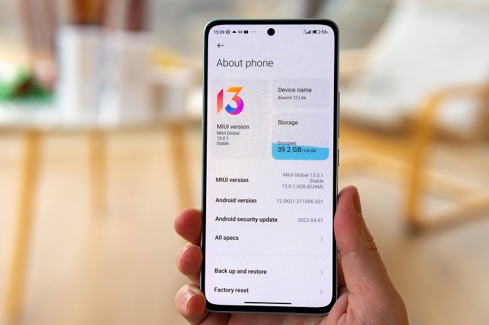 So sánh Galaxy A53 5G và Xiaomi 12 Lite