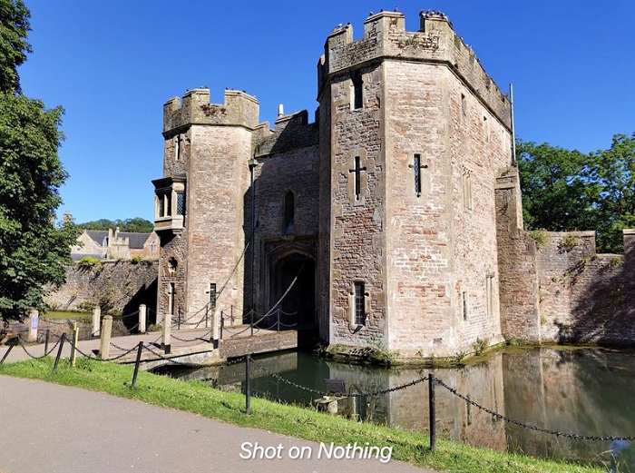 Trên tay Nothing Phone (1):