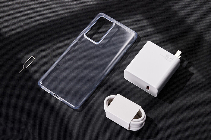 Phụ kiện đi kèm bên trong hộp