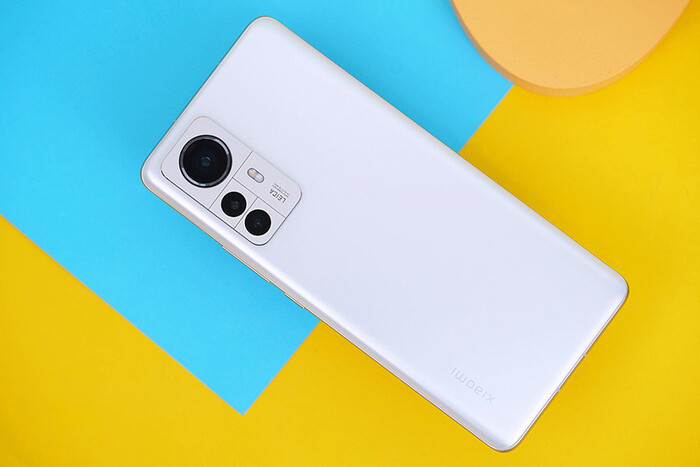 Mặt lưng của Xiaomi 12S Pro