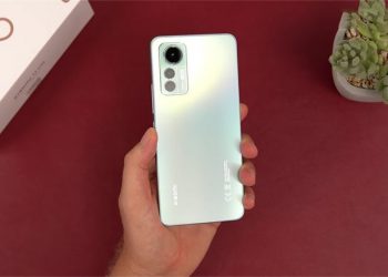Trên tay Xiaomi 12 Lite: Thiết kế mỏng nhẹ bắt mắt, màn hình 120Hz, hiệu năng tốt, camera 108MP, giá chỉ từ 9,3 triệu đồng