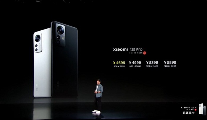 Xiaomi 12S Pro được bán ra tại Trung Quốc với giá từ 16,3 triệu đồng