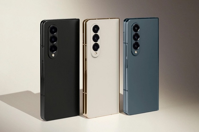 So sánh Samsung Galaxy Z Fold4 và Galaxy S22 Ultra