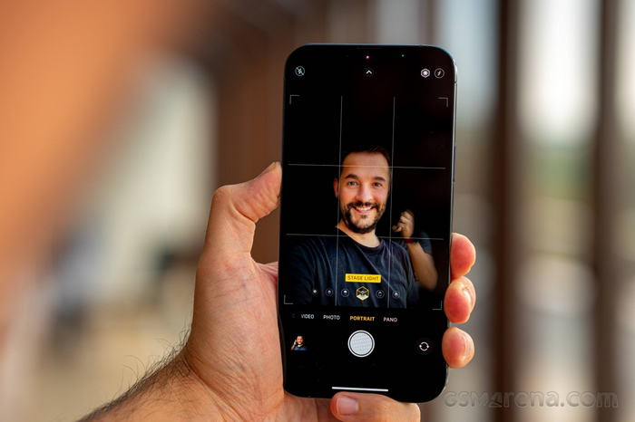Camera selfie của iPhone 14 được cho là có giá cao hơn gấp ba lần so với người tiền nhiệm