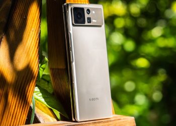 Cận cảnh Xiaomi MIX Fold 2: Sở hữu thiết kế siêu mỏng nhẹ, camera Leica cùng sức mạnh khủng của chipset Snapdragon 8+ Gen 1