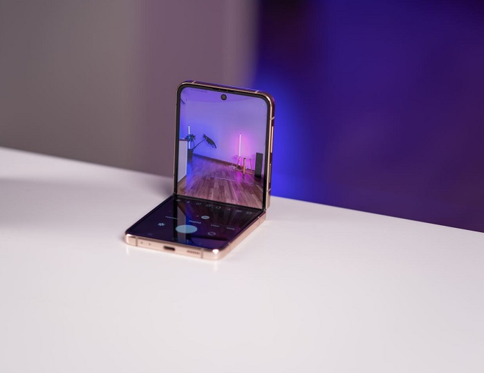 có nên mua Galaxy Z Flip4