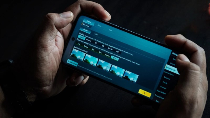 Redmi K50i 5G chiến game khá tốt