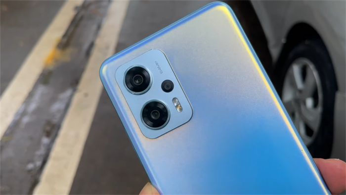 Cụm camera của Redmi K50i 5G khá bắt trend