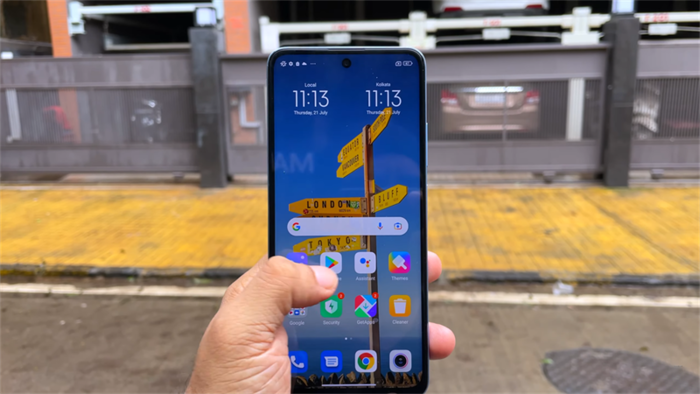 Màn hình của Redmi K50i 5G vẫn cho độ sáng màn hình tốt