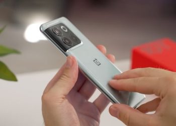 Đánh giá OnePlus 10T: Hiệu năng mạnh mẽ, camera tốt, sạc siêu nhanh 150W
