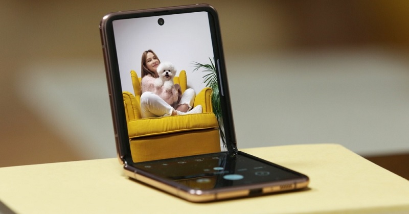 điện thoại gập