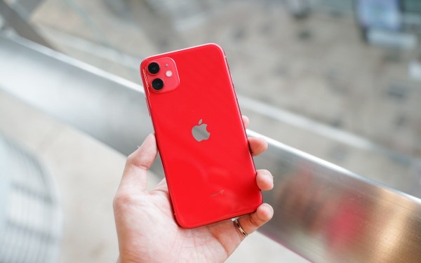 Điện thoại iPhone SE 2020 màu đỏ
