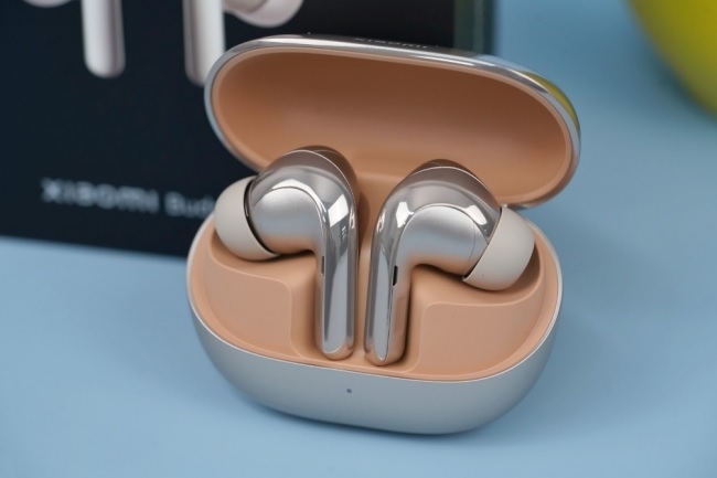Mở hộp Xiaomi Buds 4 Pro: Đối thủ đáng gờm của AirPods Pro với khả năng chống ồn vượt trội, pin 9 tiếng trong 1 lần nghe