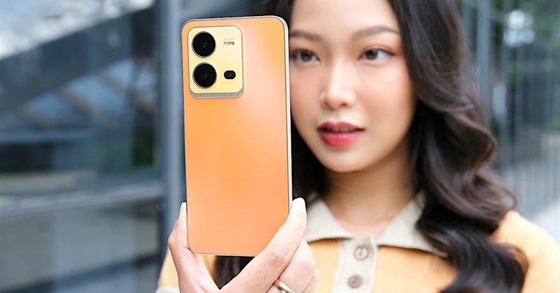 Bất ngờ rò rỉ thông số Vivo V25E với khả năng tự thay đổi màu sắc khá thú vị