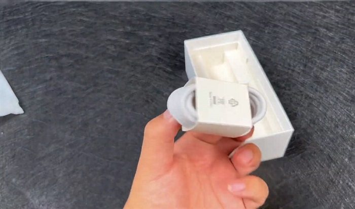 trên tay Redmi K50 Extreme Edition