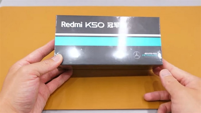 trên tay Redmi K50 Extreme Edition