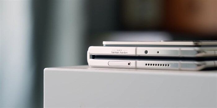 Trải nghiệm âm thanh cũng tuyệt vời không kém với hệ thống âm thanh được tinh chỉnh bởi Harman/Kardon