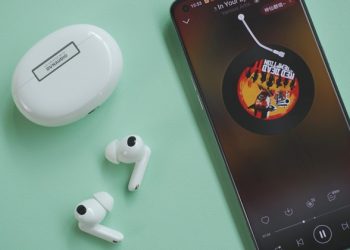 Trên tay OPPO Enco X2
