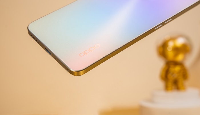 Trên tay Oppo Reno8 5G