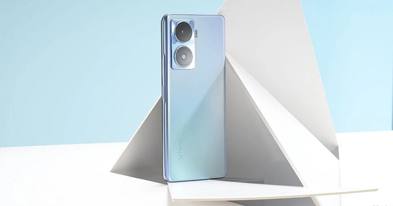 Trên tay Vivo Y77: Smartphone 5G giá rẻ, sạc cực nhanh, chạy chip Dimensity 930