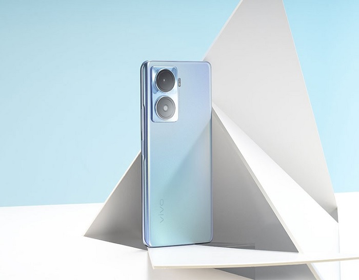 Trên tay Vivo Y77