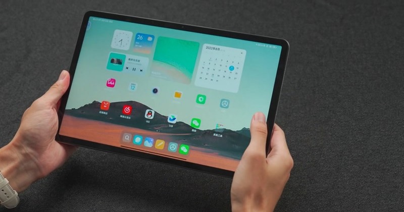 Trên tay Xiaomi Pad 5 Pro 12.4: Thiết kế mỏng nhẹ, màn hình lớn, hiệu năng mạnh mẽ thỏa sức chiến game