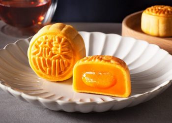 Hướng dẫn cách làm bánh trung thu lava trứng muối chuẩn vị Hồng Kông