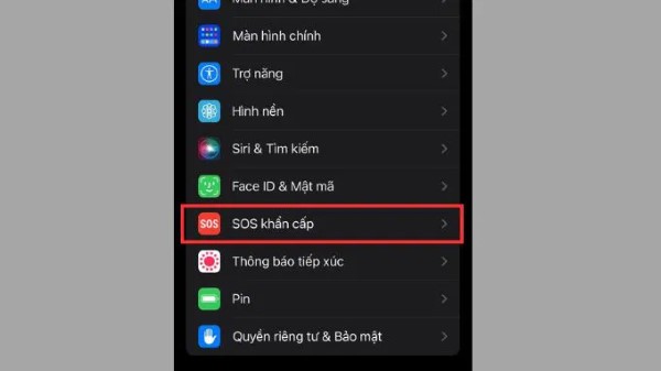 Chọn mục SOS khẩn cấp