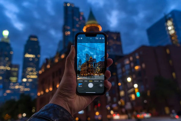 Đánh giá ip14 cho trải nghiệm chụp hình căng đét, kể cả trong điều kiện thiếu sáng với camera cảm biến 48MP