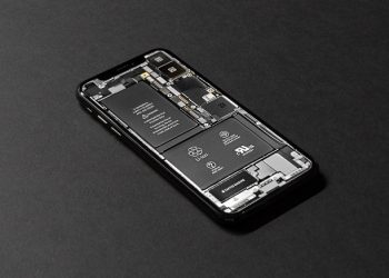 iPhone 14 cũng có khả năng được làm từ một số lượng nhỏ vật liệu tái chế theo chiến lược của hãng