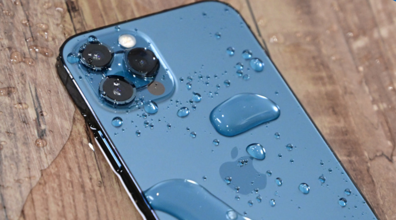 iPhone 14 Pro có khả năng chống nước chuẩn IP68 theo Tiêu chuẩn quốc tế IEC 60529