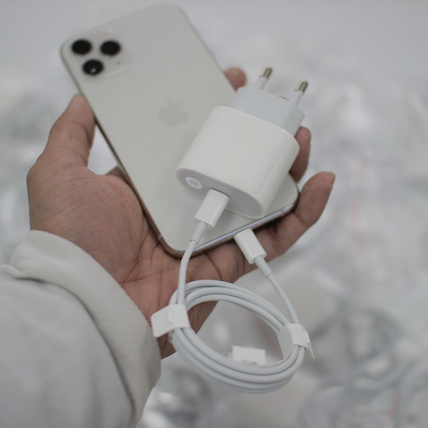 Với sạc nhanh 30W, iPhone 14 có thể đầy 50% pin chỉ trong vòng 16 phút