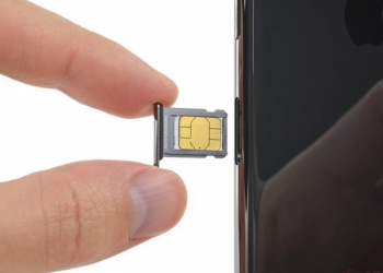 iPhone 14 2 SIM vật lý dễ dàng tháo lắp