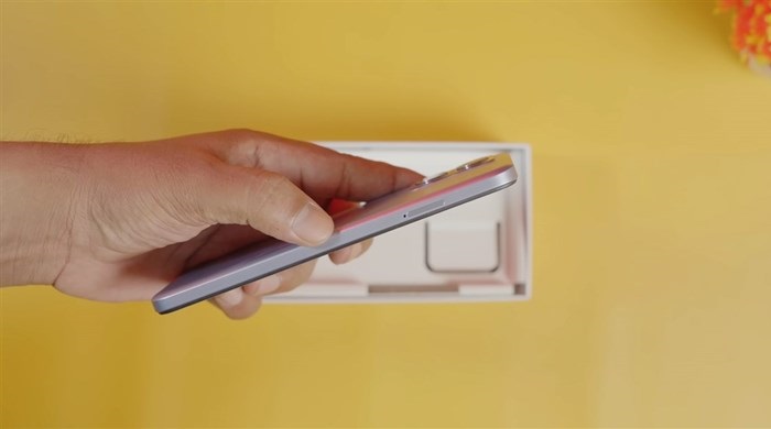 Trên tay Redmi 11 Prime 5G