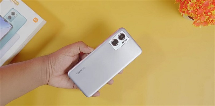 Trên tay Redmi 11 Prime 5G