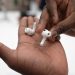 Trên tay AirPods Pro 2: Thiết kế tạo điểm nhấn, nhiều tính năng đặc biệt, thời lượng pin tốt hơn