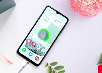 Chọn Galaxy A04s làm quà 20/10: Pin lớn 5000mAh, màn hình to mượt mà ai cũng thích mê