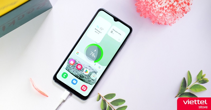 Chọn Galaxy A04s làm quà 20/10: Pin lớn 5000mAh, màn hình to mượt mà ai cũng thích mê